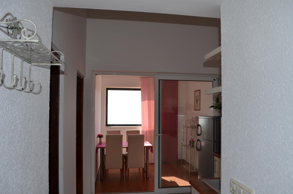Apartments Jerko Примоштен Номер фото